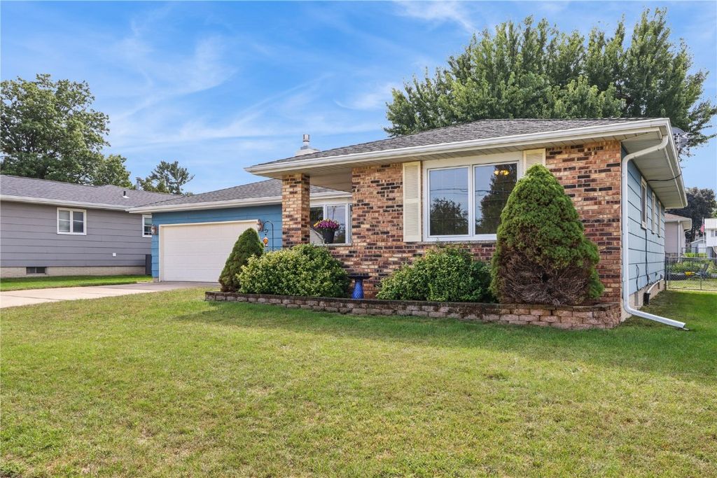 2543 29th Avenue, Marion, IA 52302