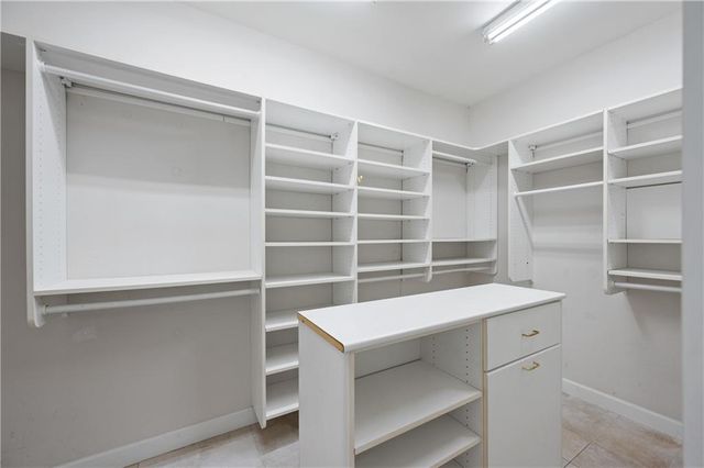 2381 Briarleigh Way, Atlanta, GA 30338