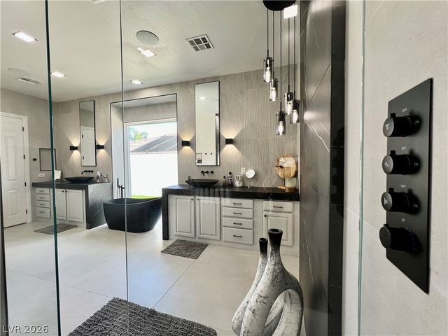11544 Bohemian Forest Avenue, Las Vegas, NV 89138