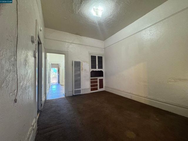 3513 Adeline St, Oakland, CA 94608