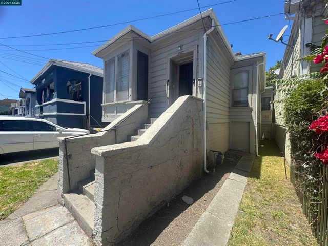 3513 Adeline St, Oakland, CA 94608