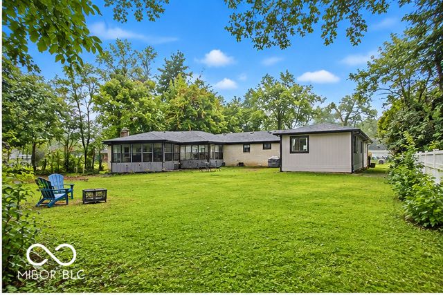 8030 N Richardt Avenue, Indianapolis, IN 46256