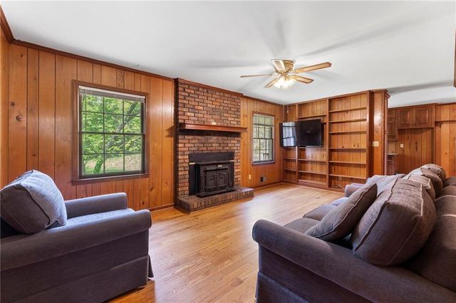 2968 Gray Road SE, Smyrna, GA 30082