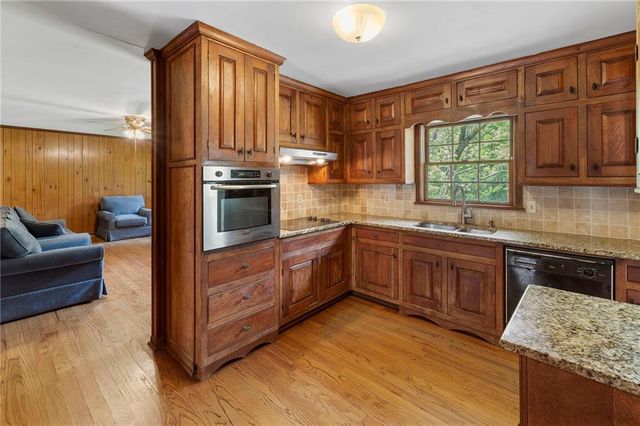 2968 Gray Road SE, Smyrna, GA 30082