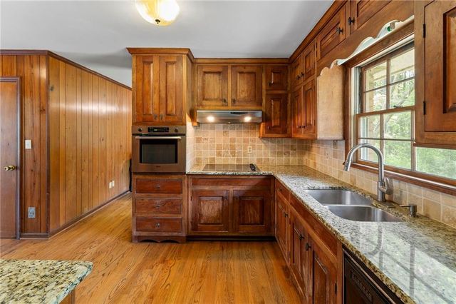 2968 Gray Road SE, Smyrna, GA 30082