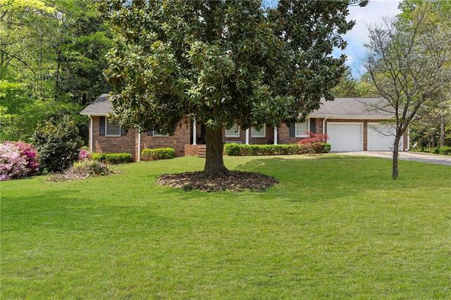 2968 Gray Road SE, Smyrna, GA 30082