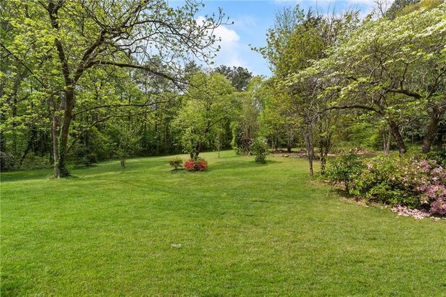 2968 Gray Road SE, Smyrna, GA 30082