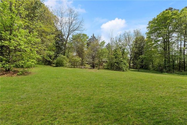 2968 Gray Road SE, Smyrna, GA 30082