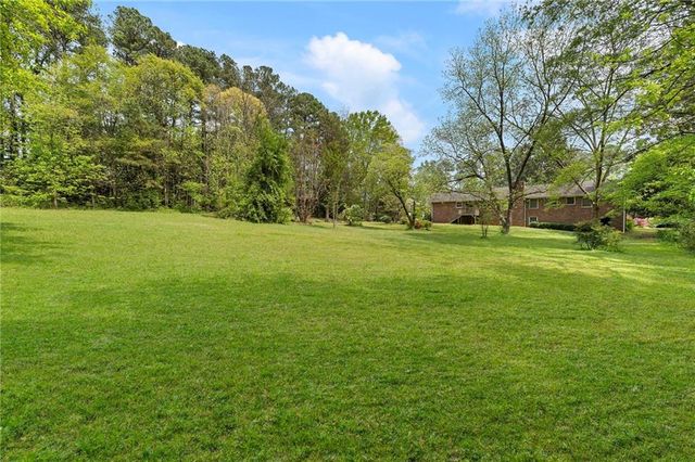 2968 Gray Road SE, Smyrna, GA 30082