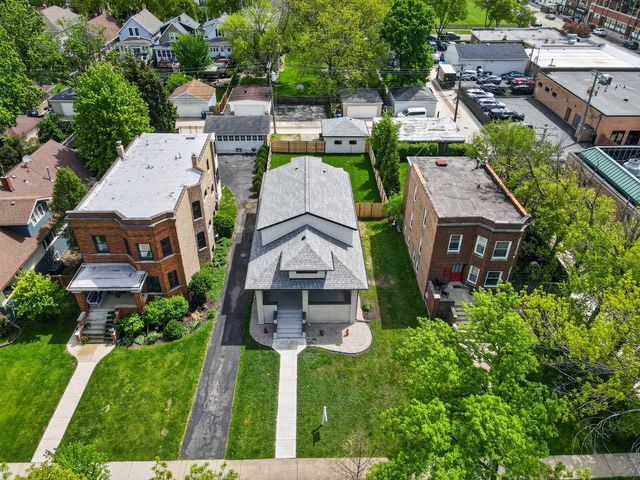 17 Franklin Avenue, River Forest, IL 60305