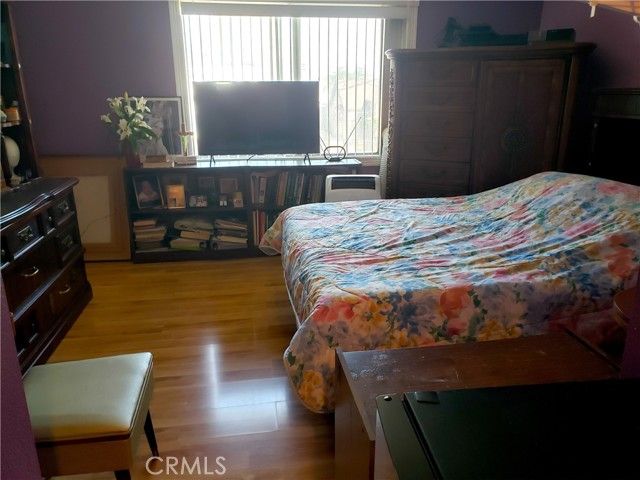 1500 W 107th, Los Angeles, CA 90047