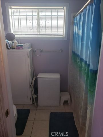 1500 W 107th, Los Angeles, CA 90047