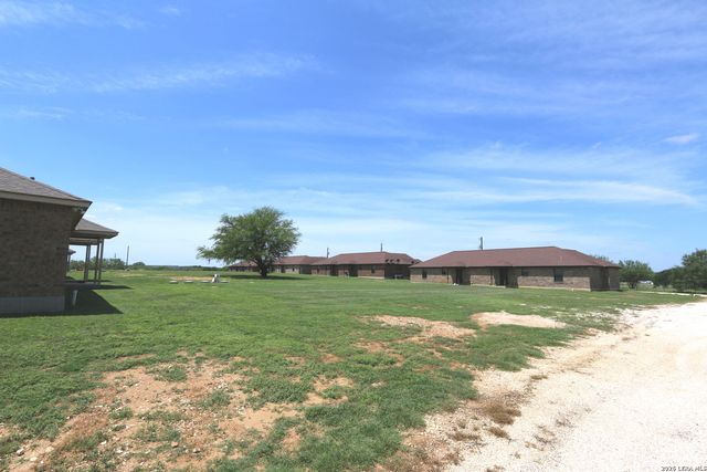 16020 US HIGHWAY 87, Adkins, TX 78101