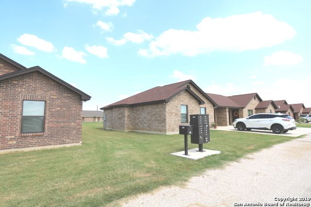 16020 US HIGHWAY 87, Adkins, TX 78101