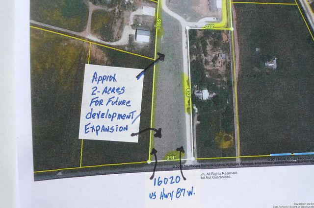 16020 US HIGHWAY 87, Adkins, TX 78101