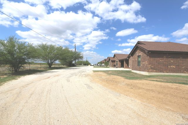 16020 US HIGHWAY 87, Adkins, TX 78101