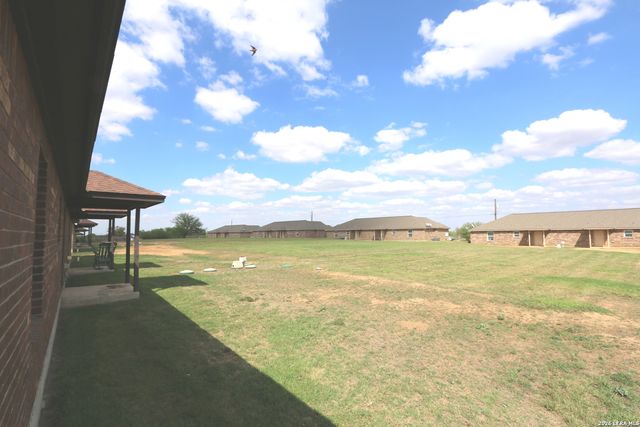 16020 US HIGHWAY 87, Adkins, TX 78101