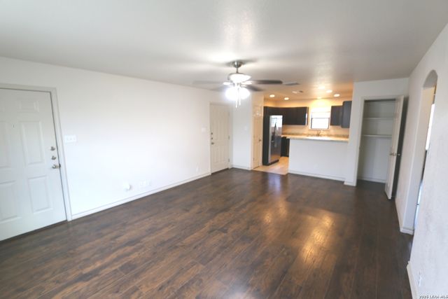 16020 US HIGHWAY 87, Adkins, TX 78101