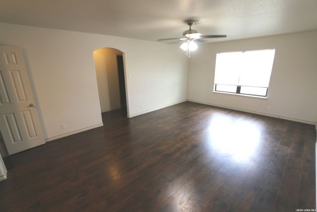 16020 US HIGHWAY 87, Adkins, TX 78101