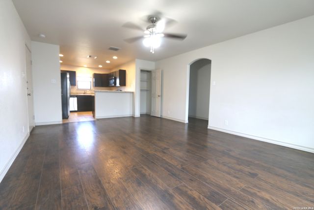 16020 US HIGHWAY 87, Adkins, TX 78101