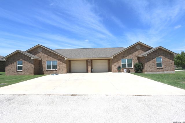 16020 US HIGHWAY 87, Adkins, TX 78101