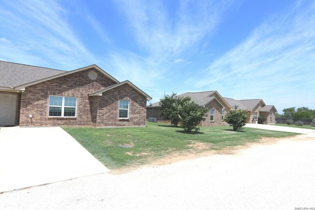 16020 US HIGHWAY 87, Adkins, TX 78101
