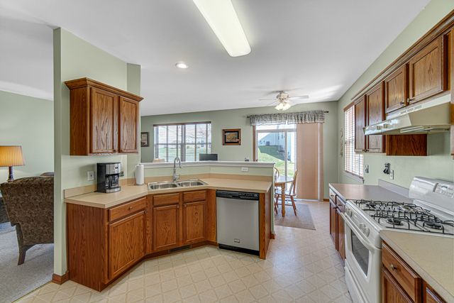 1564 Benzie Circle, Romeoville, IL 60446