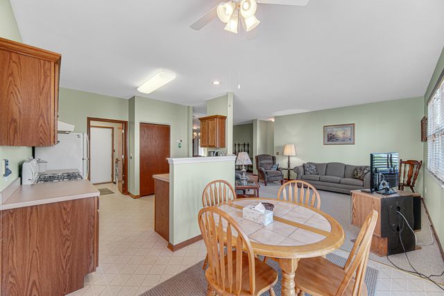 1564 Benzie Circle, Romeoville, IL 60446