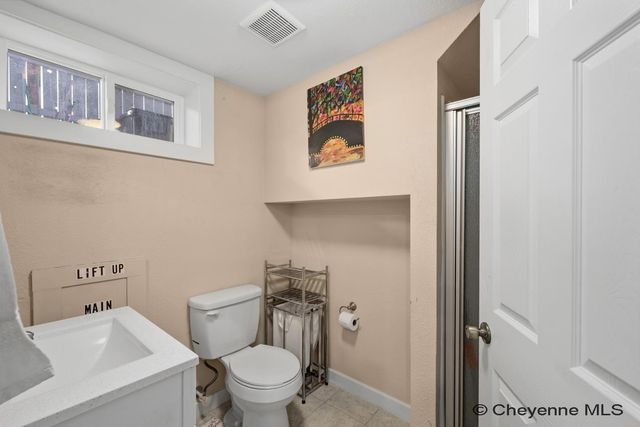 906 TALBOT CT, Cheyenne, WY 82001