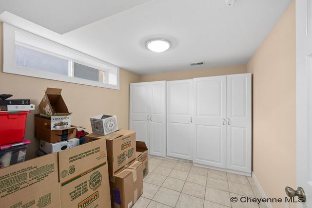 906 TALBOT CT, Cheyenne, WY 82001