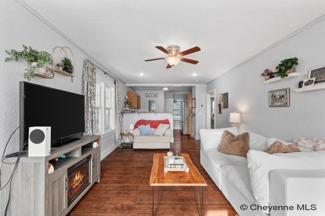 906 TALBOT CT, Cheyenne, WY 82001