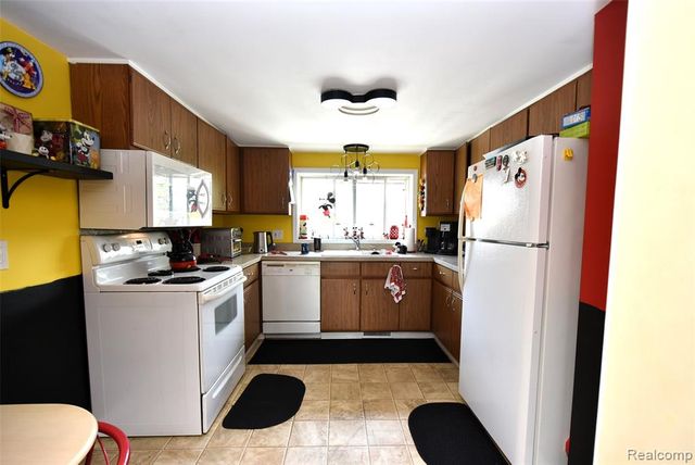 11522 Davis Street, Grand Blanc, MI 48439