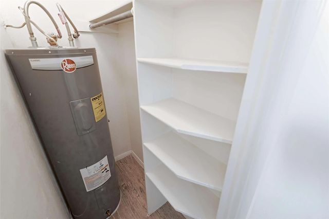 8405 Bent Tree Road 2221, Austin, TX 78759