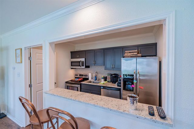 8405 Bent Tree Road 2221, Austin, TX 78759