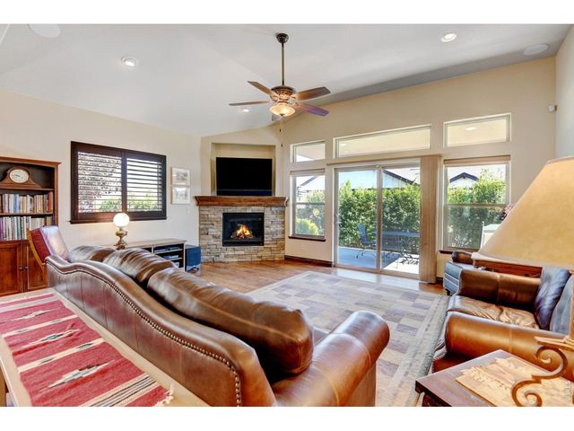 3817 Desert Rose Ct, Loveland, CO 80537