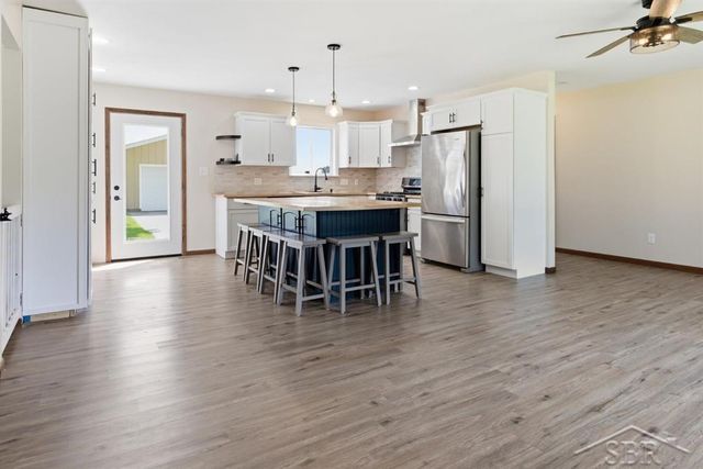 1790 Midland Road, Monitor Twp, MI 48706