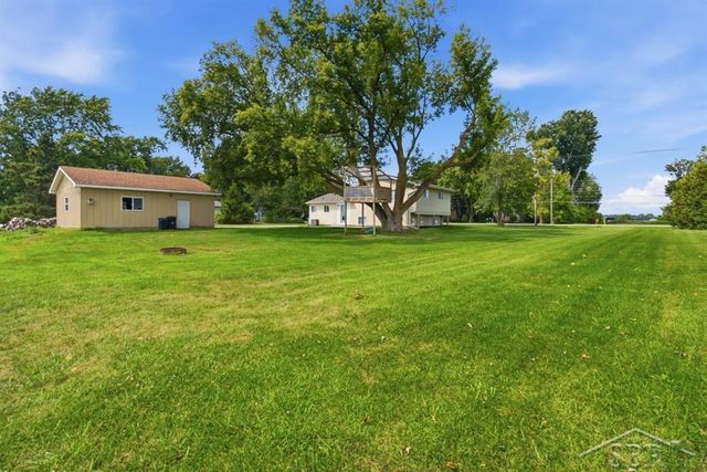 1790 Midland Road, Monitor Twp, MI 48706