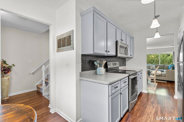 1400 Hartford Turnpike 31, North Haven, CT 06473