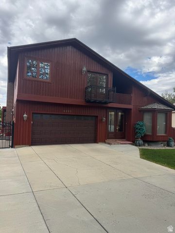 9650 S BUTTONWOOD DR, Sandy, UT 84092