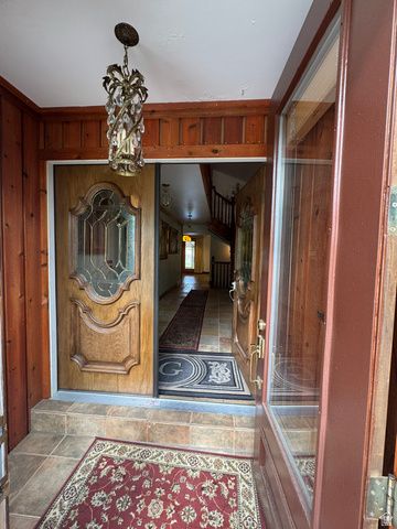 9650 S BUTTONWOOD DR, Sandy, UT 84092