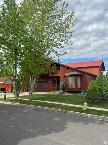 9650 S BUTTONWOOD DR, Sandy, UT 84092
