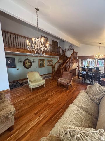 9650 S BUTTONWOOD DR, Sandy, UT 84092
