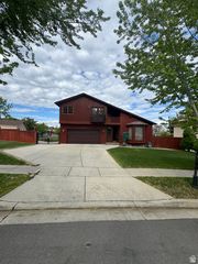 9650 S BUTTONWOOD DR, Sandy, UT 84092
