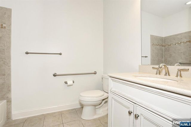 801 Four Seasons Lane, Montvale, NJ 07645