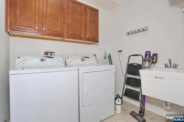 801 Four Seasons Lane, Montvale, NJ 07645