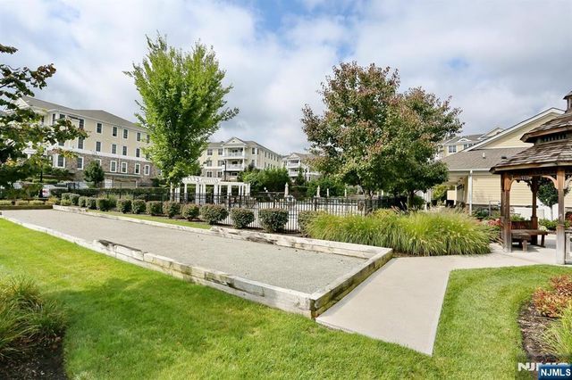 801 Four Seasons Lane, Montvale, NJ 07645