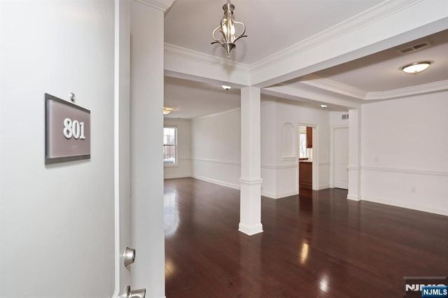 801 Four Seasons Lane, Montvale, NJ 07645