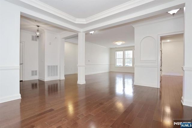 801 Four Seasons Lane, Montvale, NJ 07645