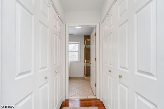 38 Longfellow Dr, Woodbridge Twp., NJ 07067