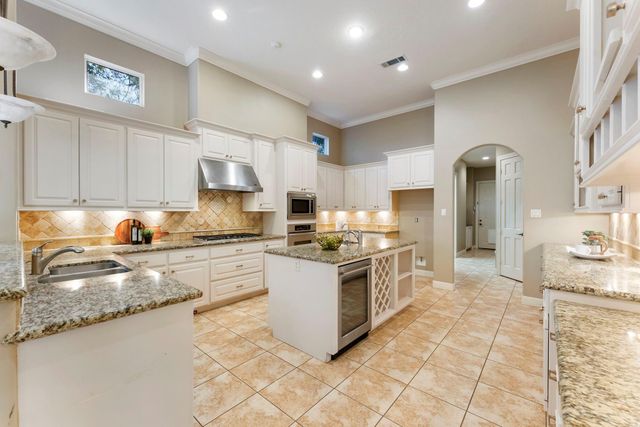 22802 Walden Way, Tomball, TX 77375